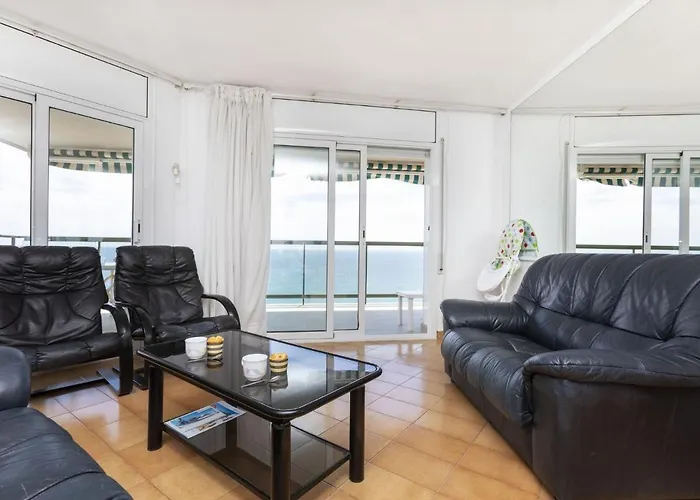 Апартаменти Groc By Interhome