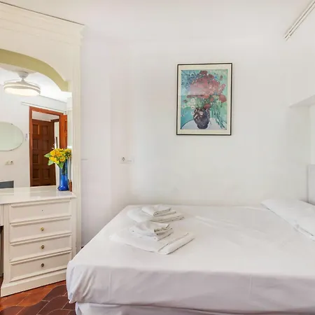 Groc By Interhome